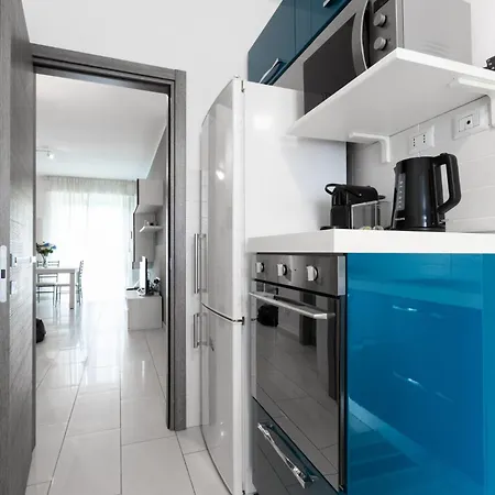 Bisceglie Mm Balcony King Apartamento