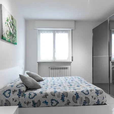 Apartment Bisceglie Mm Balcony King